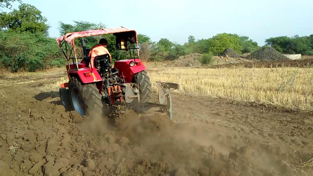 tractor ploughing image